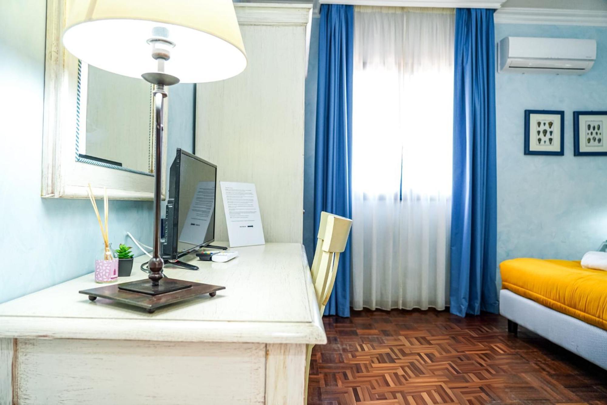 Motel - Hotel Nautico ปอซซัลโล ภายนอก รูปภาพ