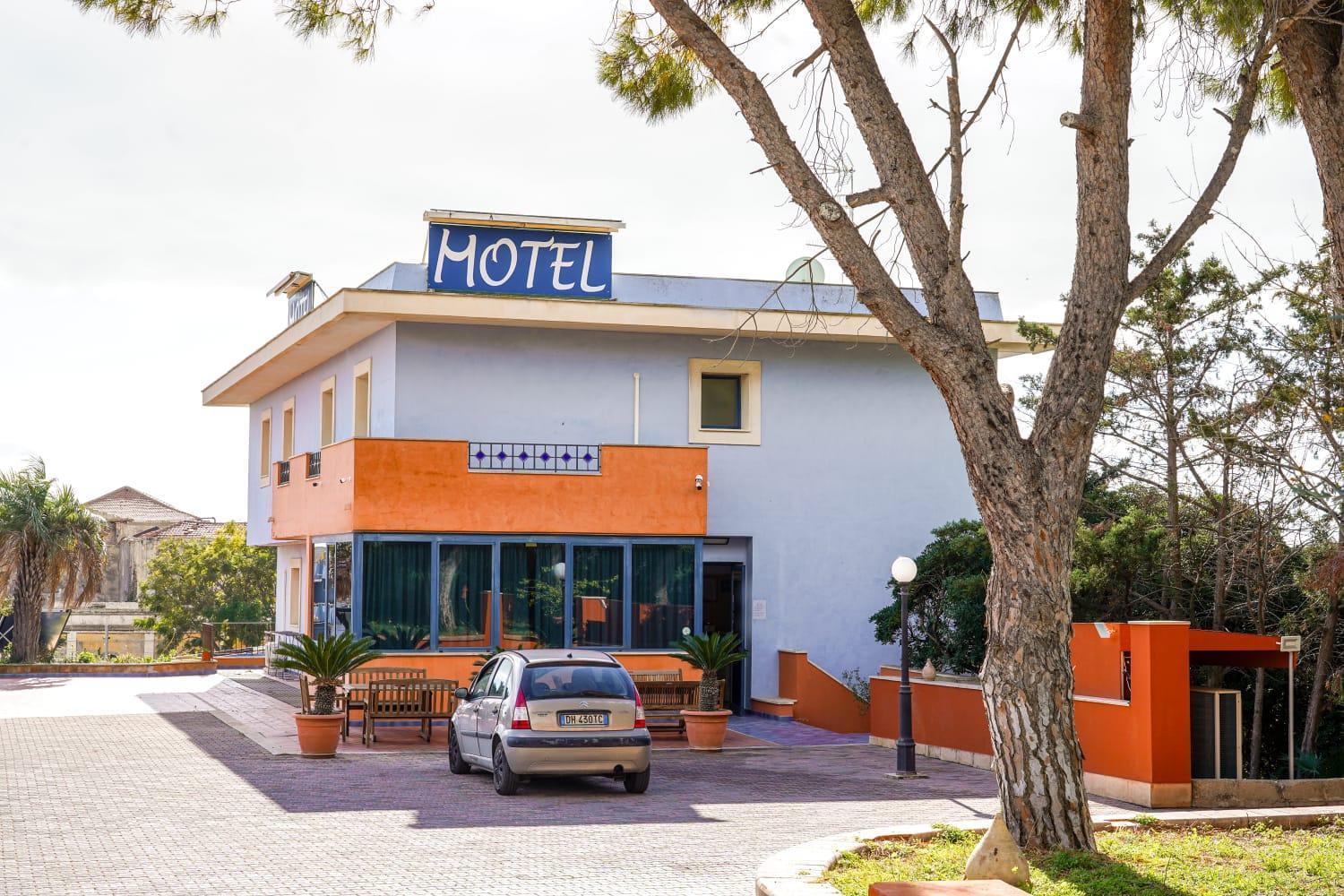 Motel - Hotel Nautico ปอซซัลโล ภายนอก รูปภาพ