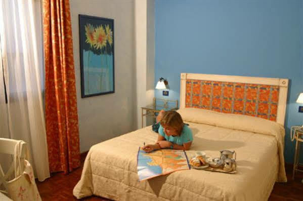 Motel - Hotel Nautico ปอซซัลโล ภายนอก รูปภาพ